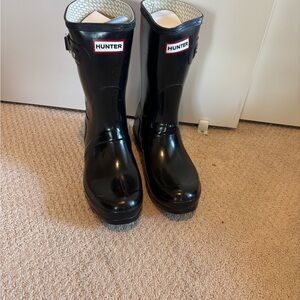 Hunter Black Short Gloss Rain Boots